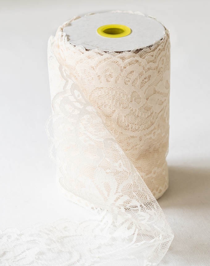 תחרה 13 ס״מ - קרם