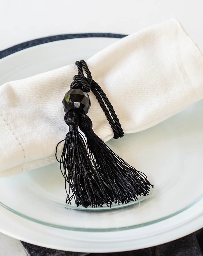 גדיל בינוני+אבן השחלה - שחור