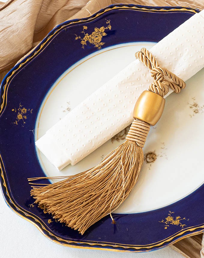 גדיל עבה+כותרת +אבן השחלה - זהב כהה+זהב מט