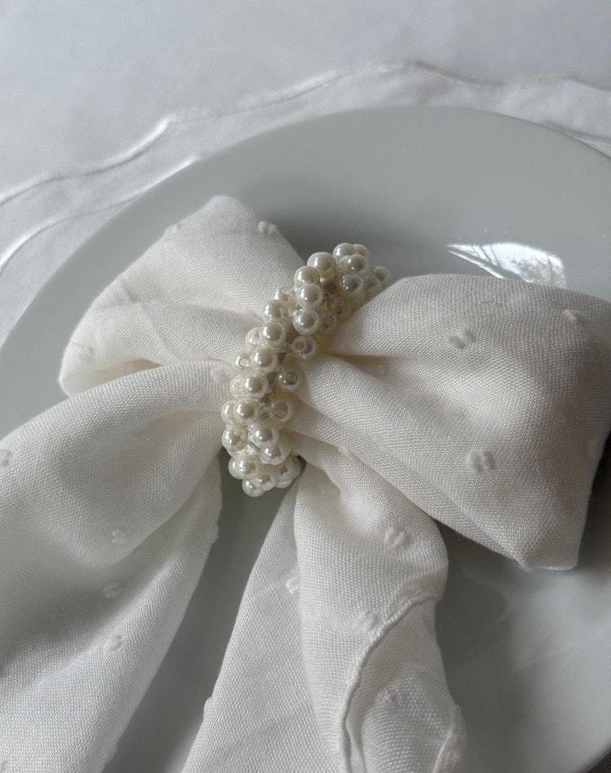 חבק פנינה גמיש - לבן