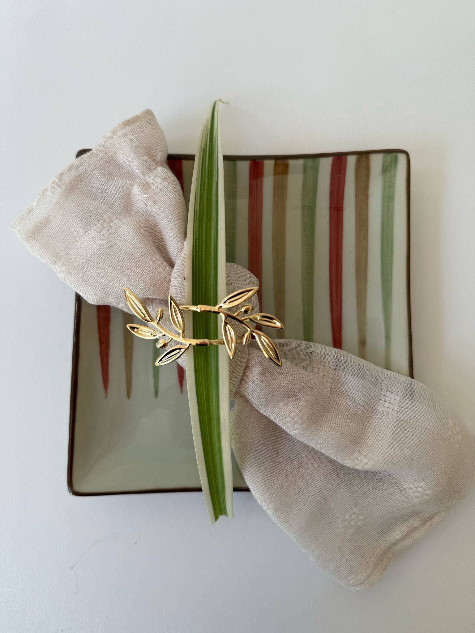 חבק עלה זית מתכת - זהב