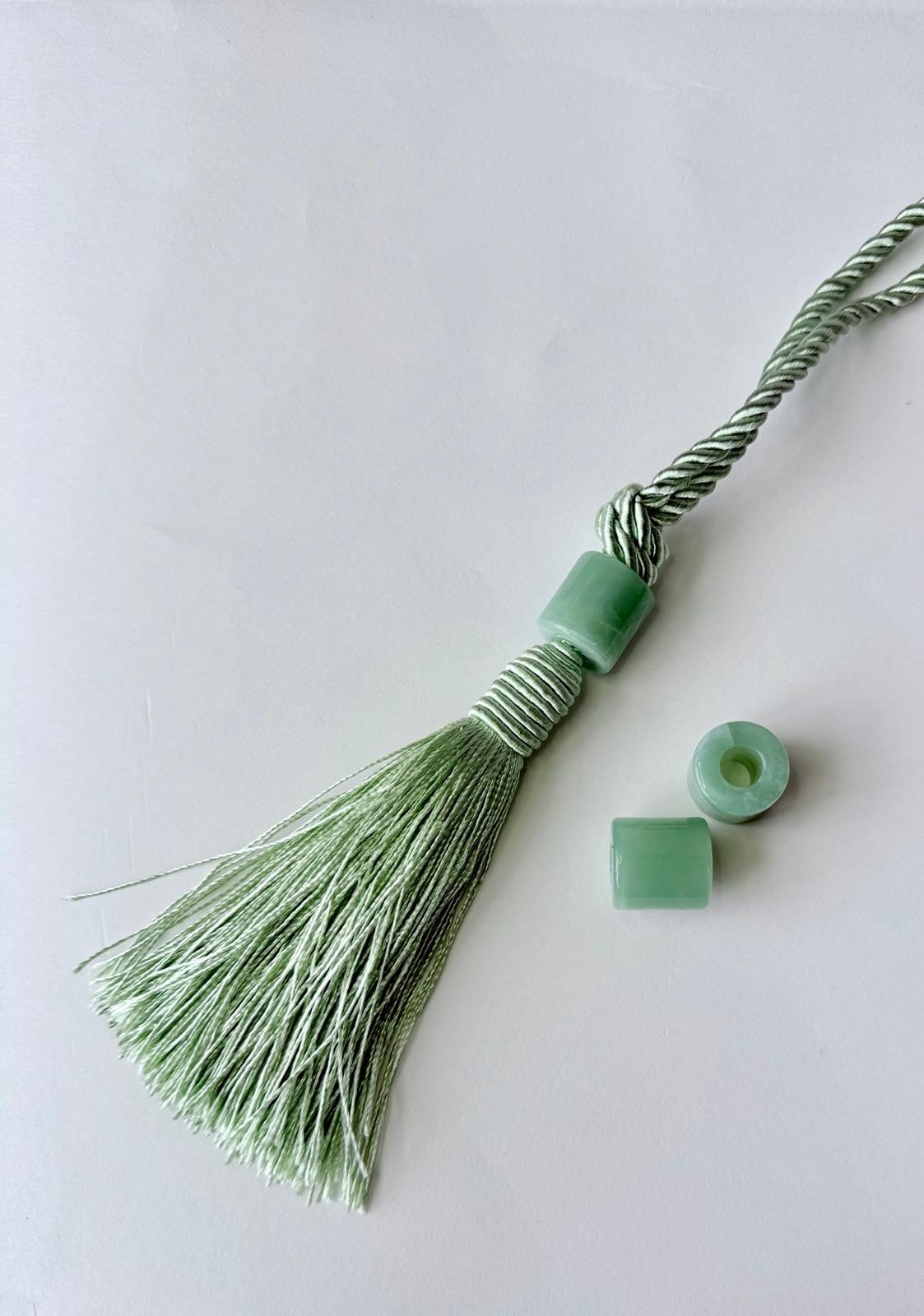 גדיל כותרת+ חרוז דמוי שיש צילינדר - ג׳ייד