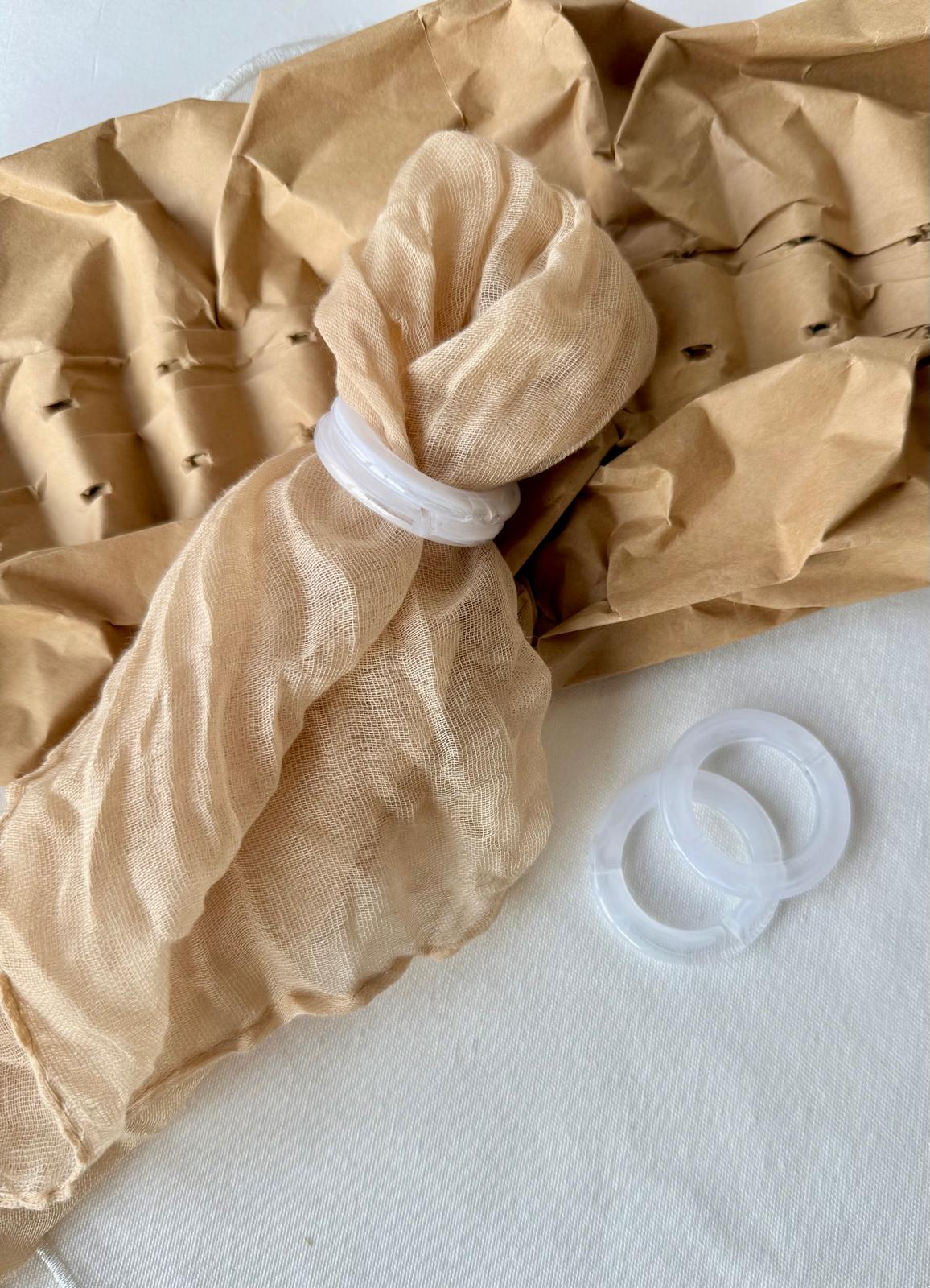 חבק טבעת דמוי שיש - לבן קרח