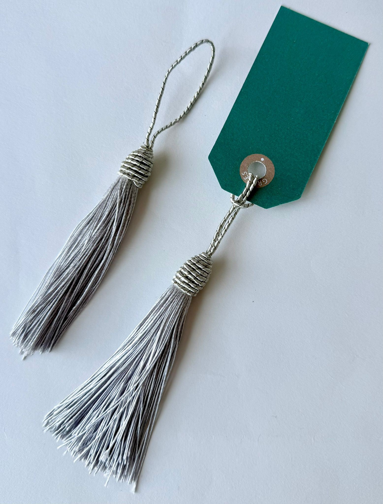 גדיל תפריט - אפור