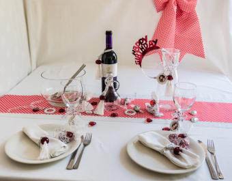 סט אדום לבן