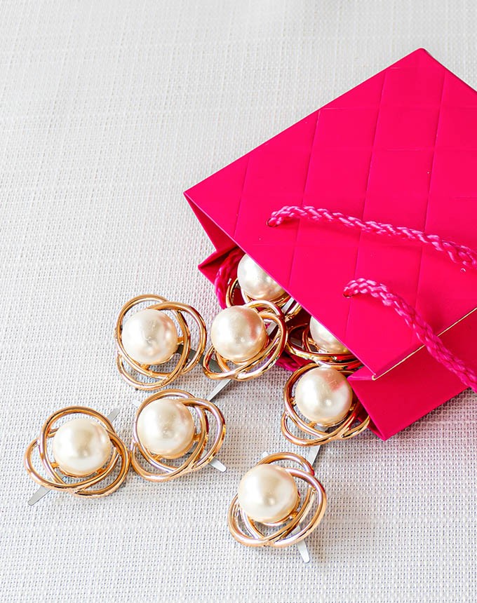 נעץ פנינה סימטרי