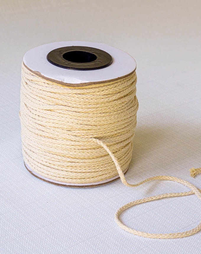 שרוך כותנה מקרמה