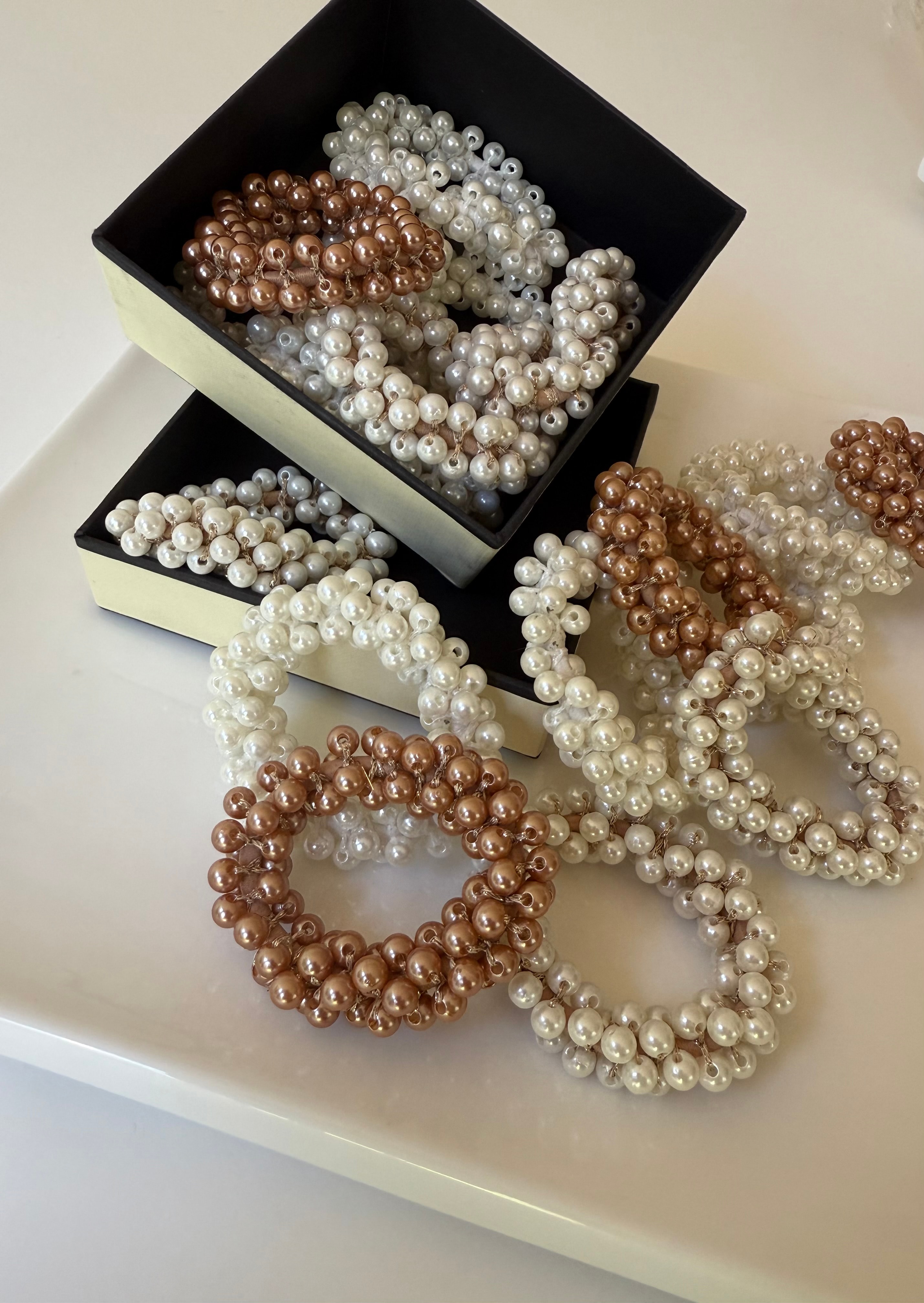 חבק פנינה גמיש