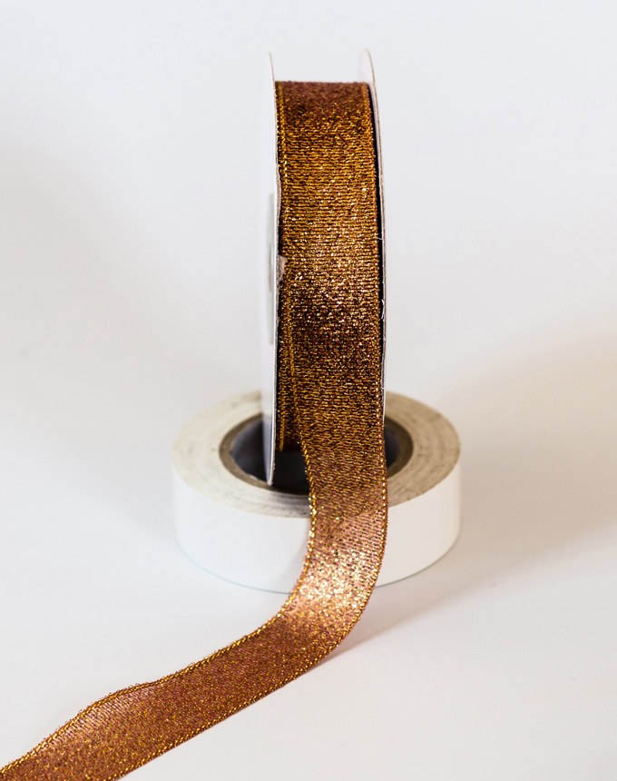 לורקס צבעוני - נחושת