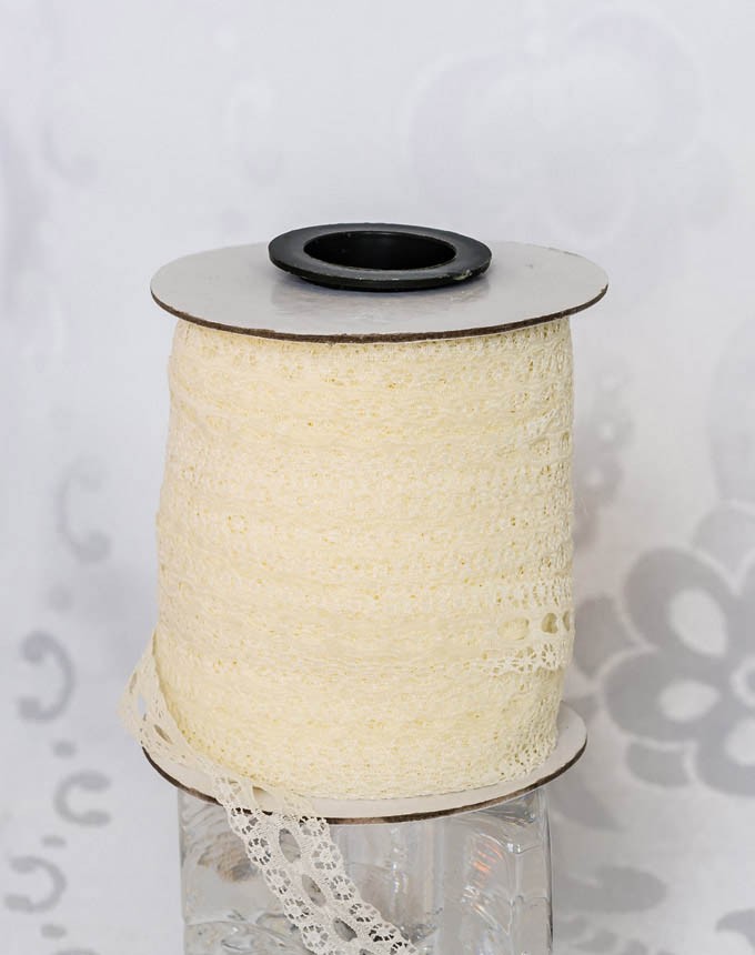 תחרה צרה - קרם