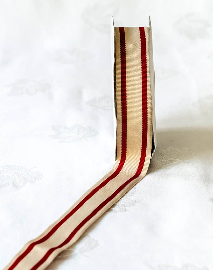 ריבס פסים 30 מ״מ - קרם+אדום