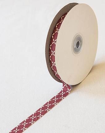 סרט מעוינים 15 מ״מ - יין