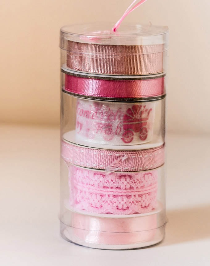 סרטים במארז שקוף - 1