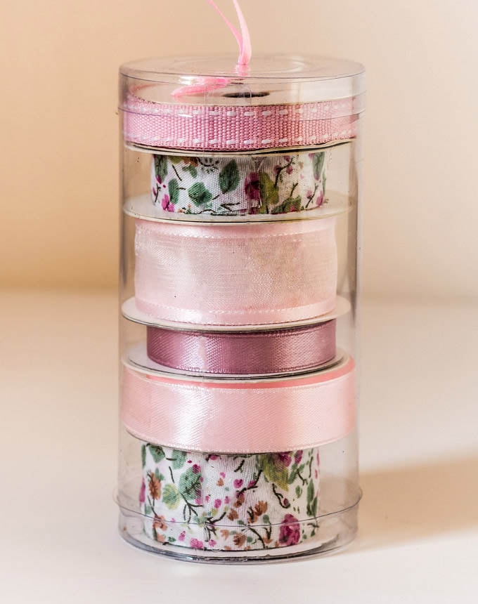 סרטים במארז שקוף - 5