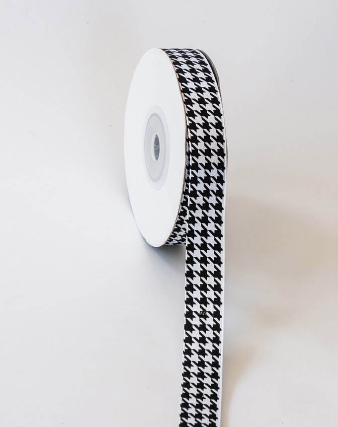 סטן מודפס שנל - שחור על לבן