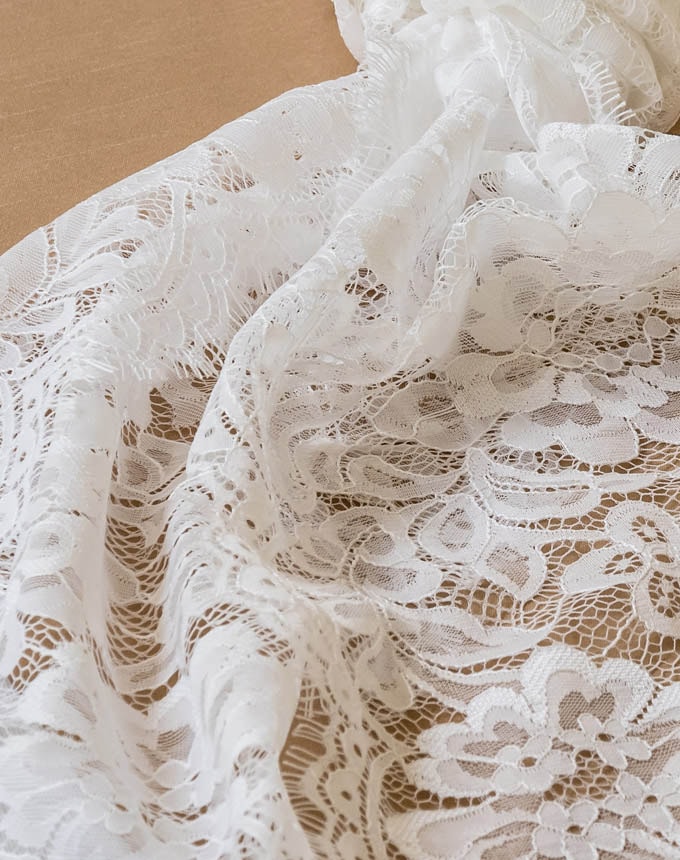 רנר תחרה 2 - לבן