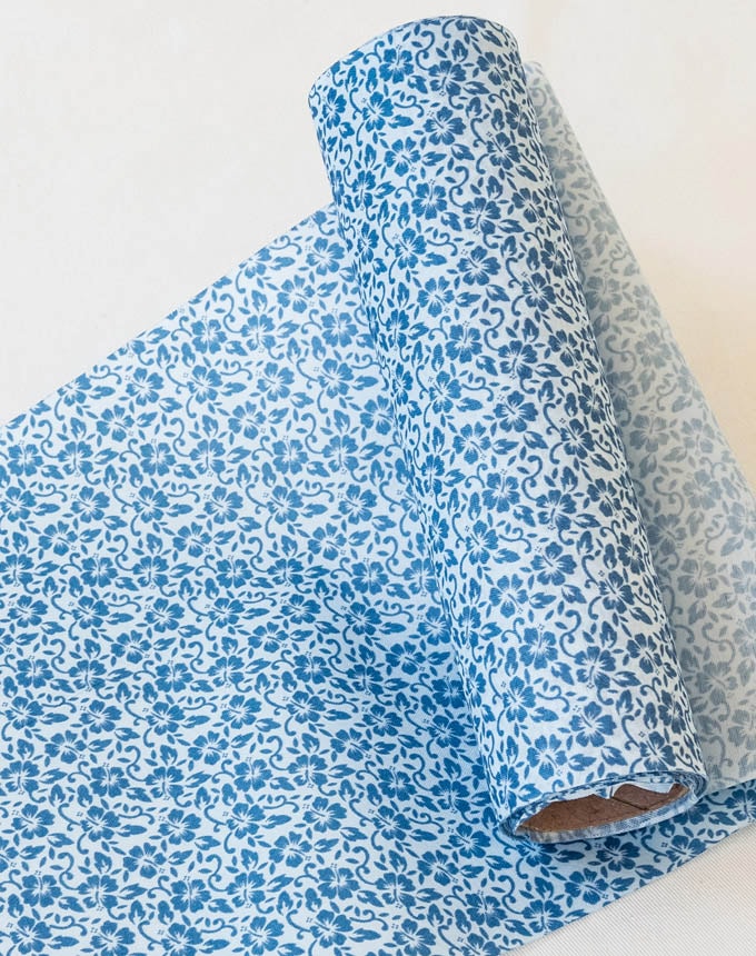 רנר פרח צבע על צבע - תכלת