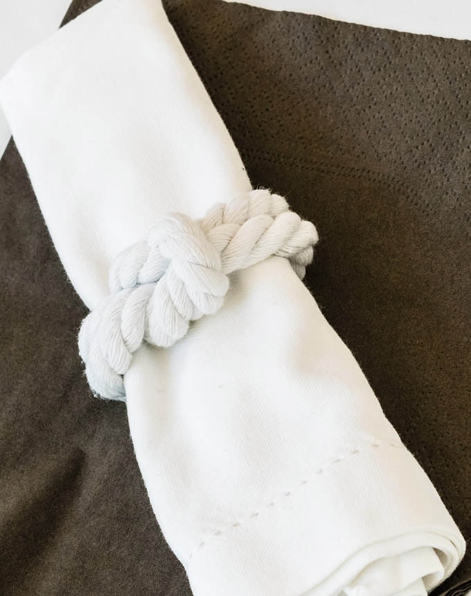 חבק קשר שטוח - כותנה לבן