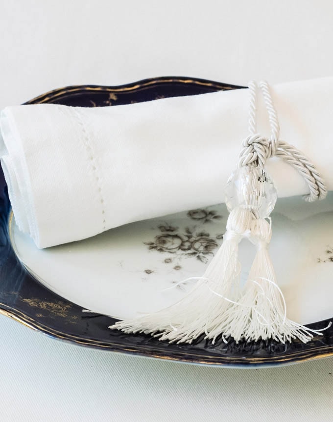 גדיל בינוני+אבן השחלה - לבן