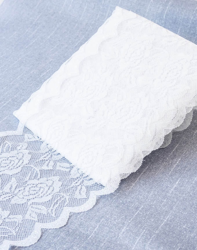 רנר תחרה 15 ס"מ - לבן