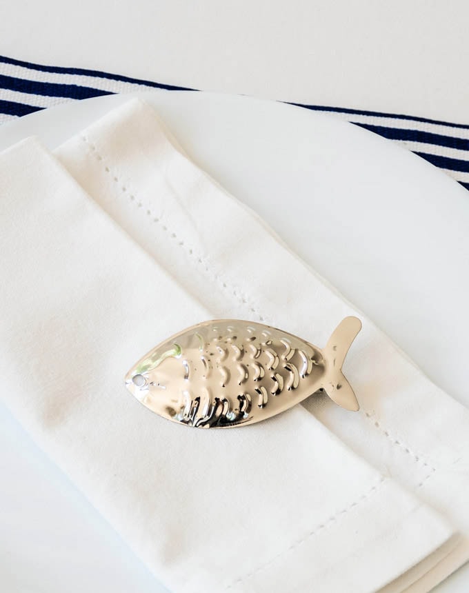 חבק קליפס דג - כסף