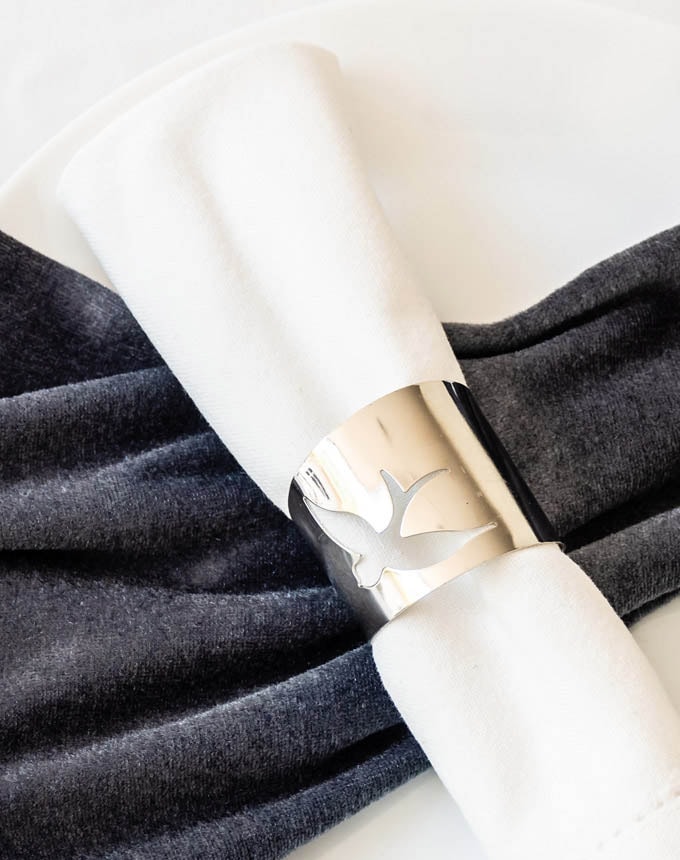 חבק יונה - כסף