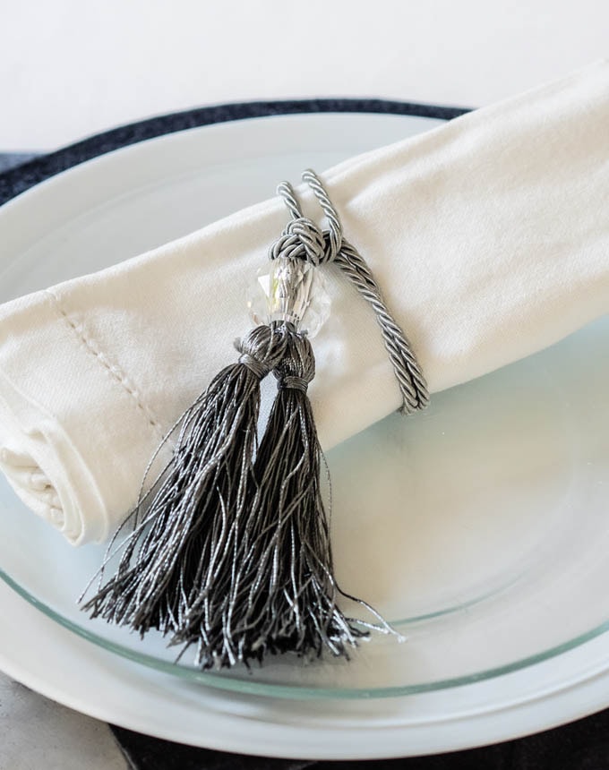 גדיל בינוני+אבן השחלה - אפור