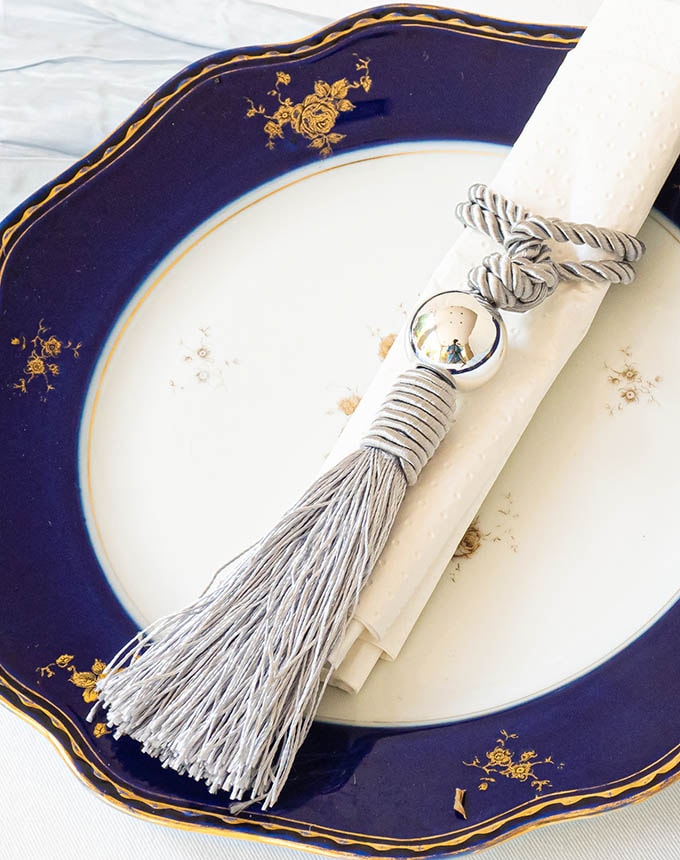 גדיל עבה+כותרת +אבן השחלה - אפור + כסף