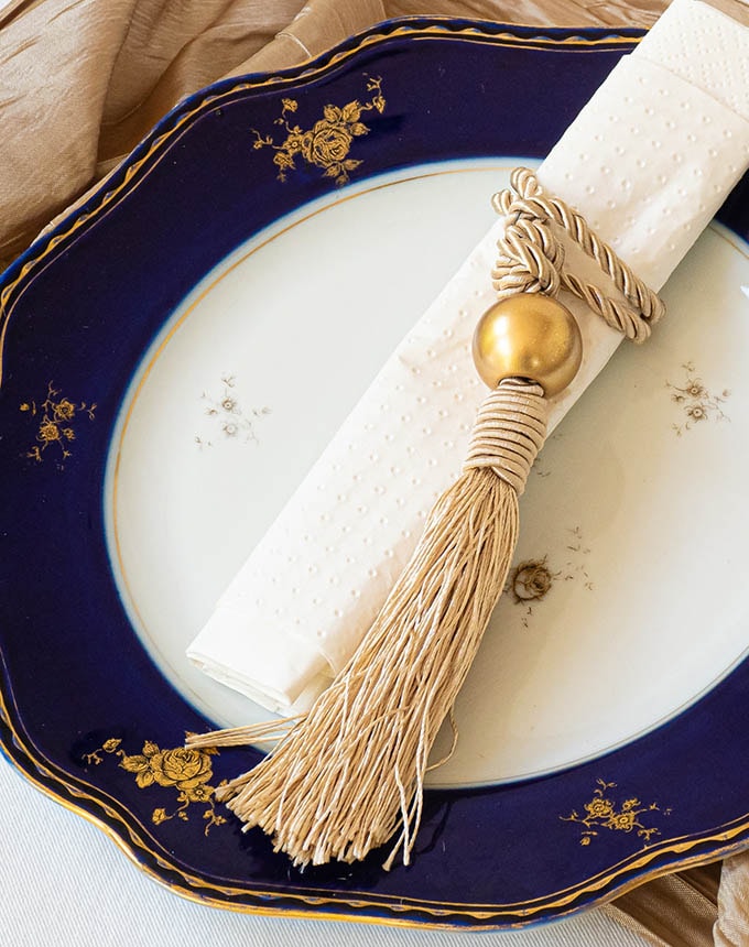 גדיל עבה+כותרת +אבן השחלה - זהב בהיר+זהב מט