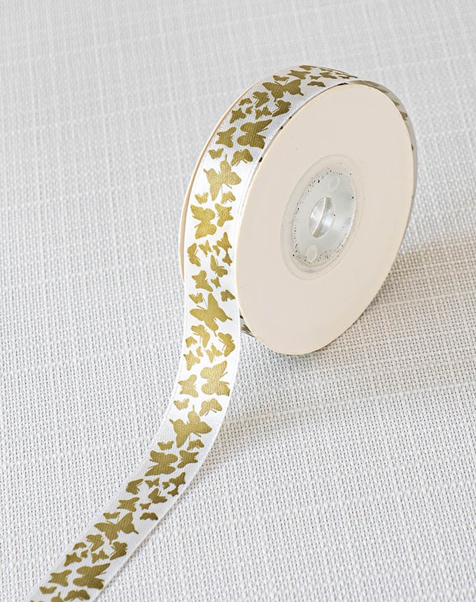 הדפס פרפרים על סטן 17 מ"מ - קרם