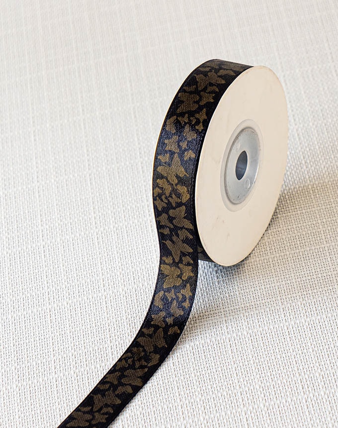 הדפס פרפרים על סטן 17 מ"מ - שחור