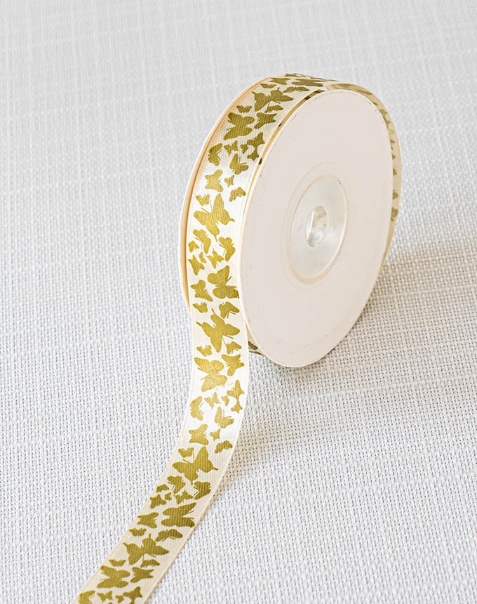 הדפס פרפרים על סטן 17 מ"מ - לבן