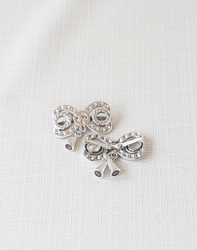 נעץ פפיון + פעמונים - כסף