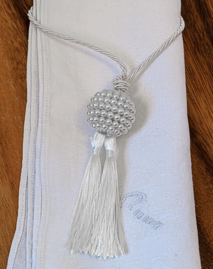 גדיל +חרוז פנינים קטנות - לבן