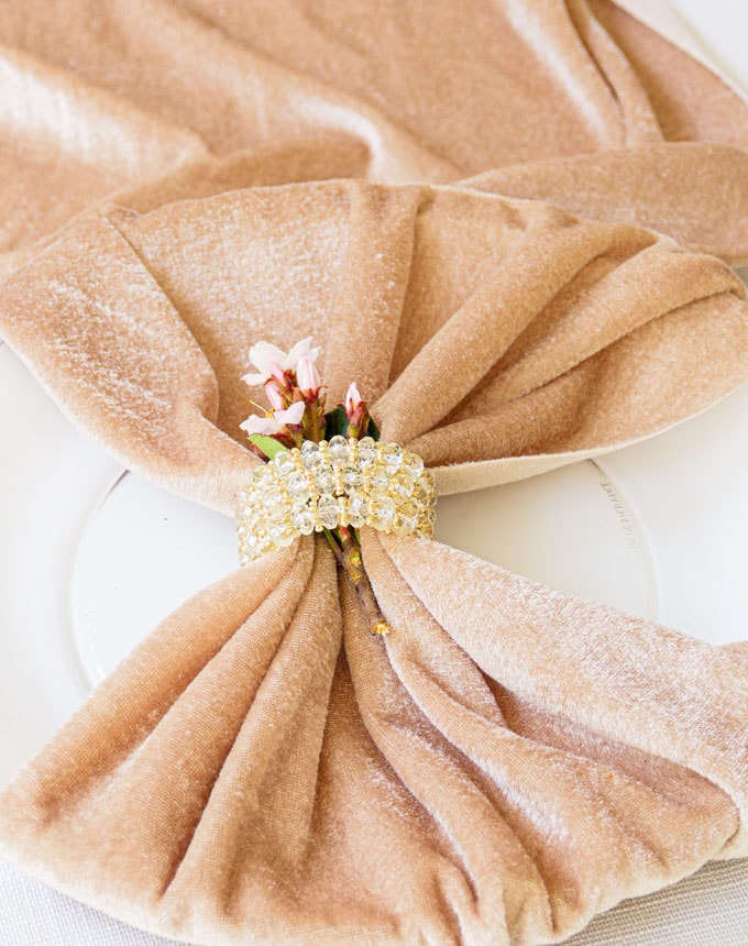 חבק קפיץ יהלום - חלבי זהב