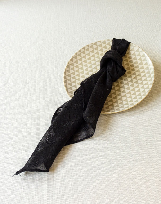 מפיות טטרה ריבועים קטנים - שחור