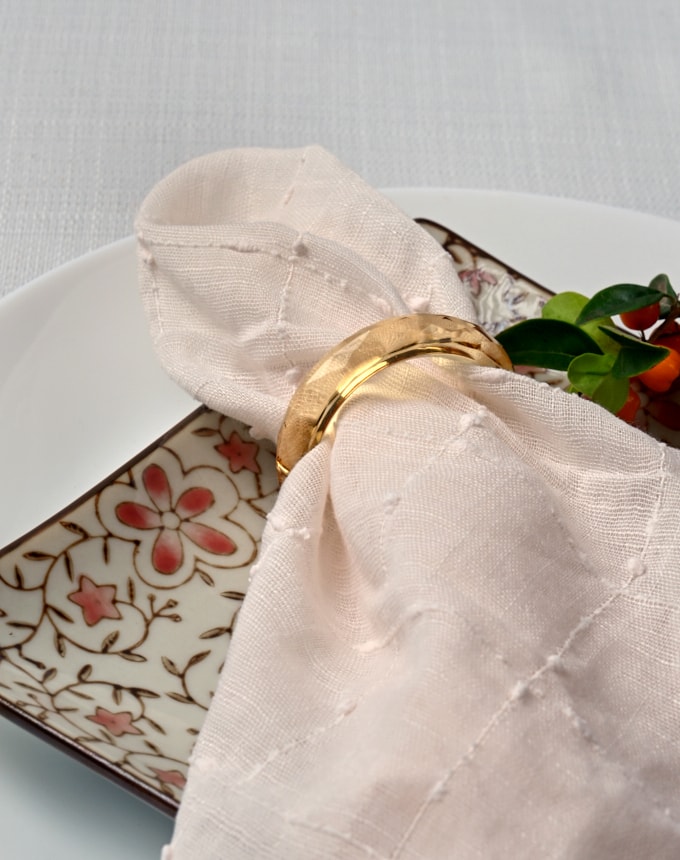 חבק טבעת אקרילית - ברונזה