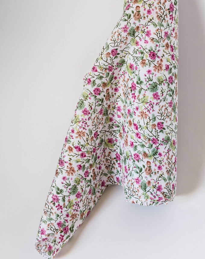 רנר פרחים על כותנה 1 - פרח ורוד+ירוק