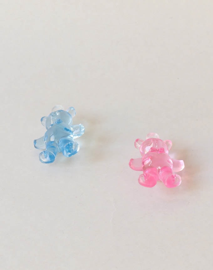 דוב  קריסטל עומד