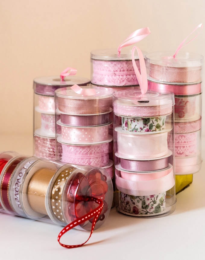 סרטים במארז שקוף