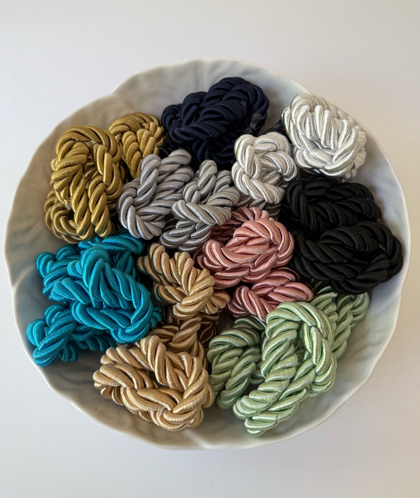 חבק קשר שטוח