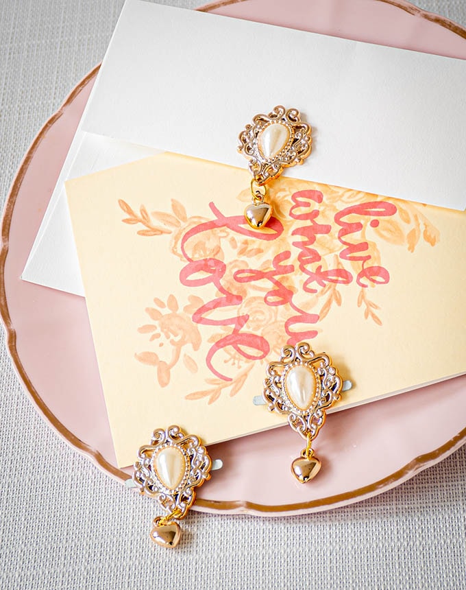 נעץ פנינה + לב