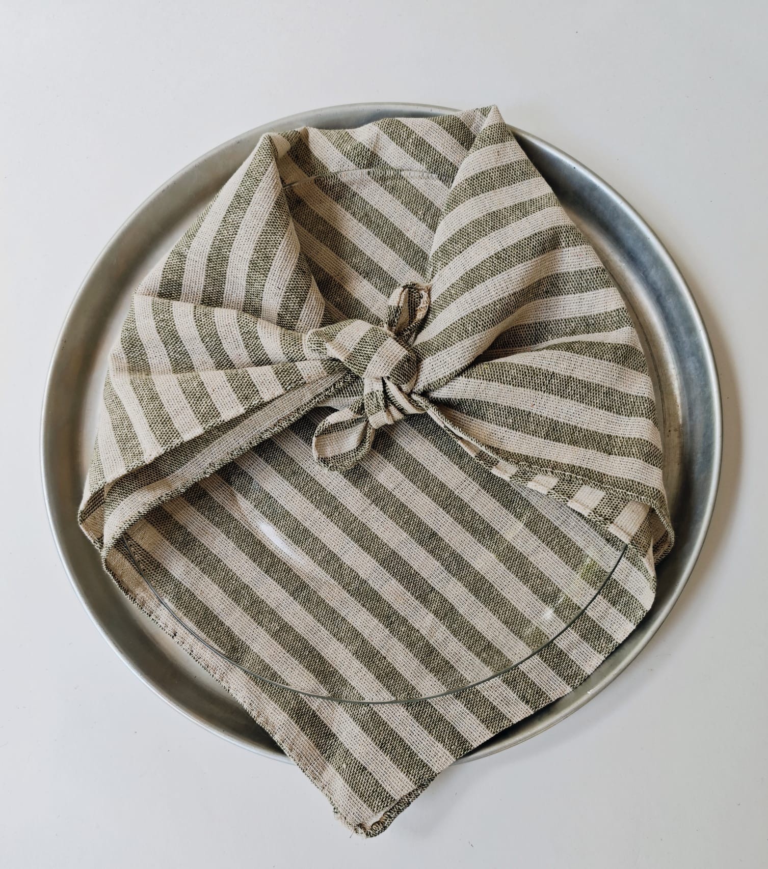 מפיות פסים נורדי - זית שמנת