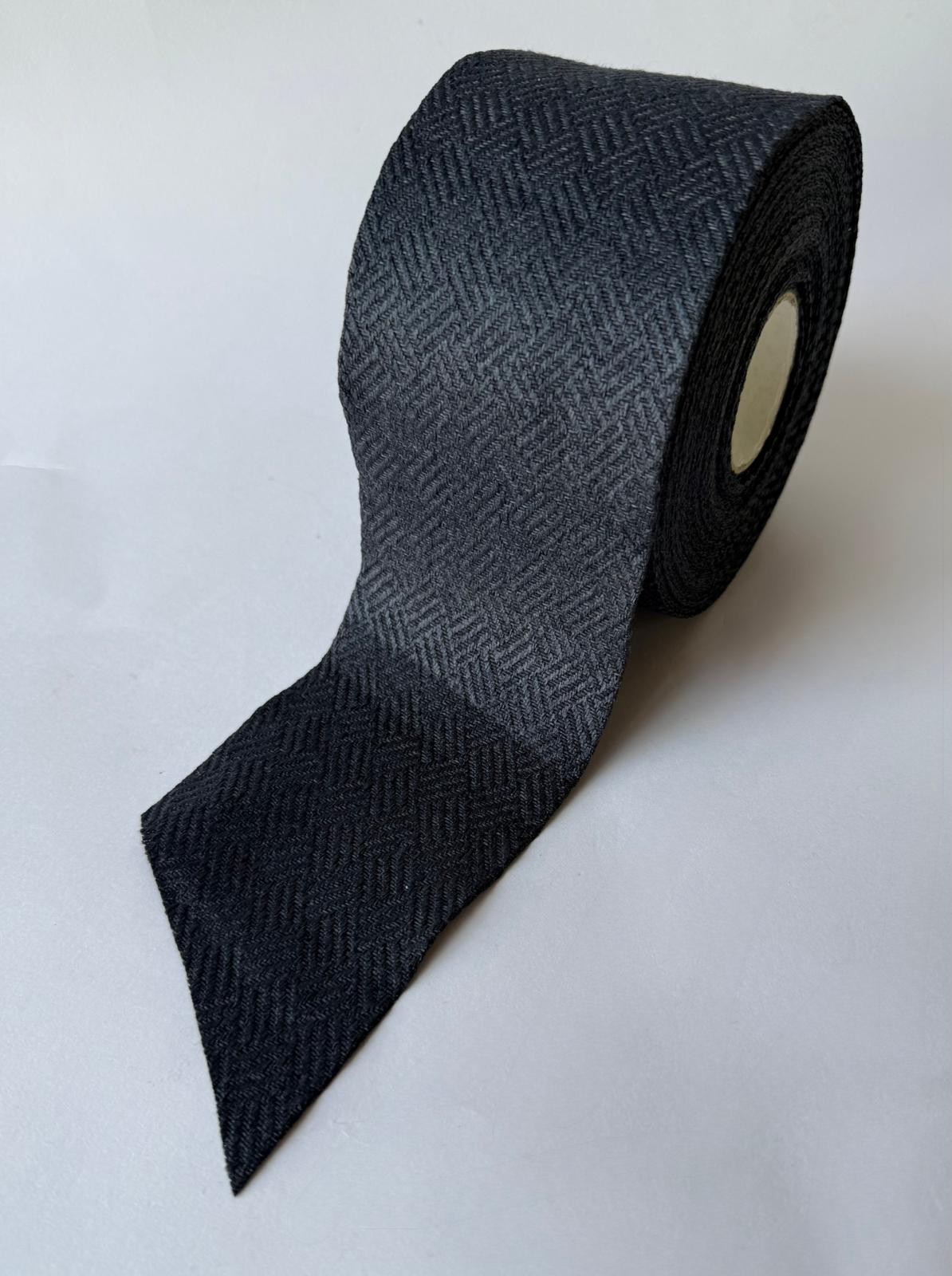 סרט טוויד 8 ס״מ 20מ׳ - שחור