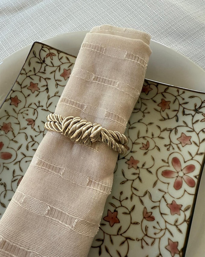 חבק קשר חובל - באז