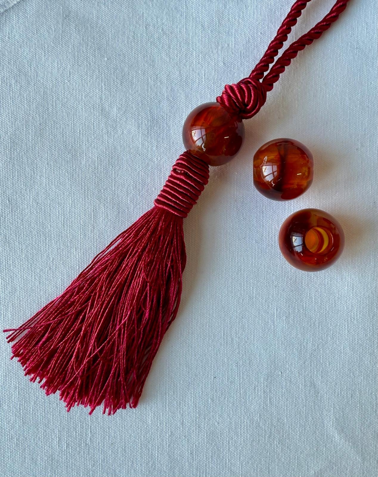 גדיל כותרת+חרוז דמוי שיש עגול - יין