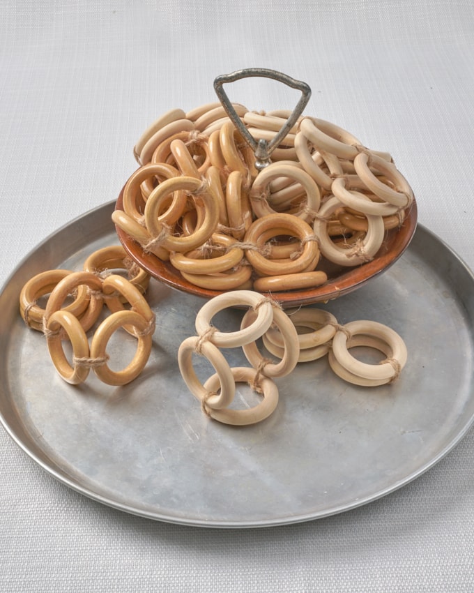 חבק 4 טבעות עץ