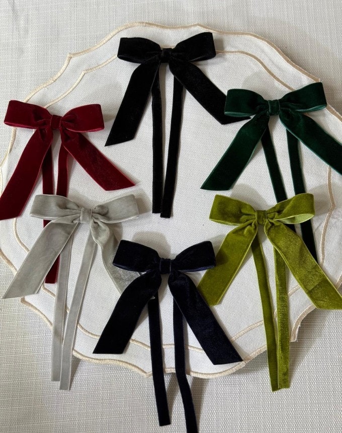 חבק פפיון קטיפה